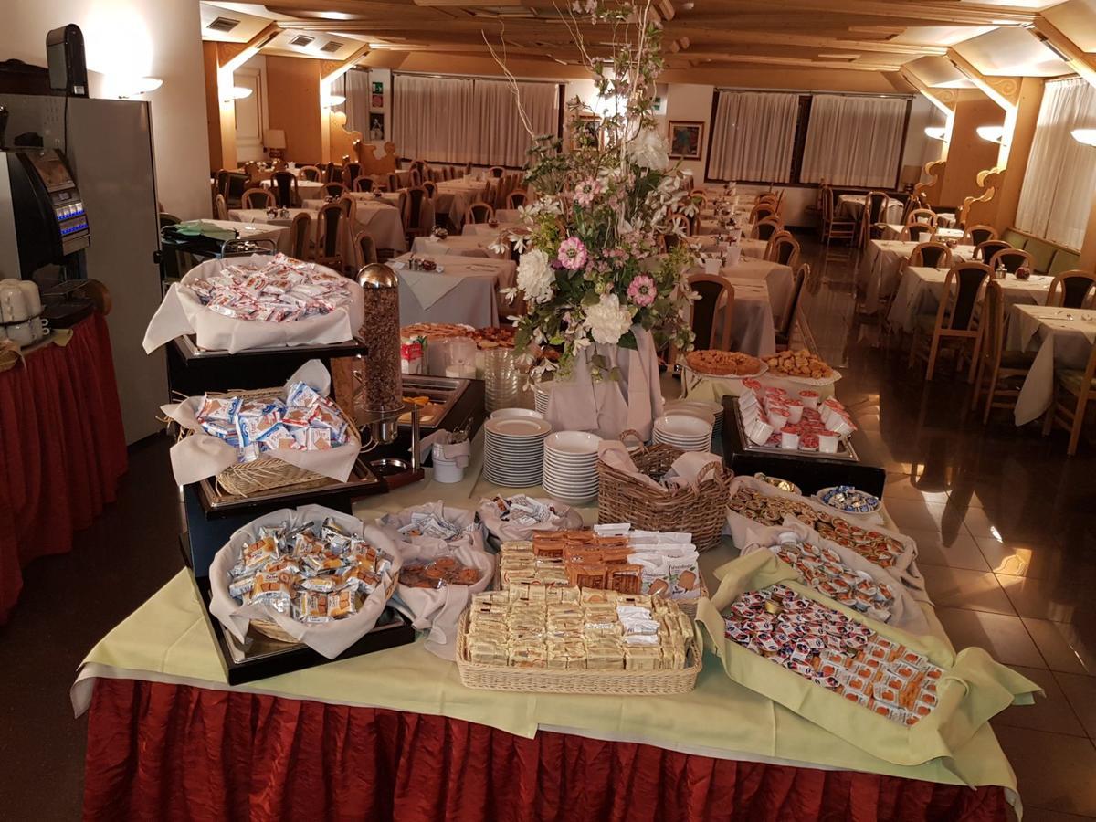 Hotel Santanton 보르미오 외부 사진