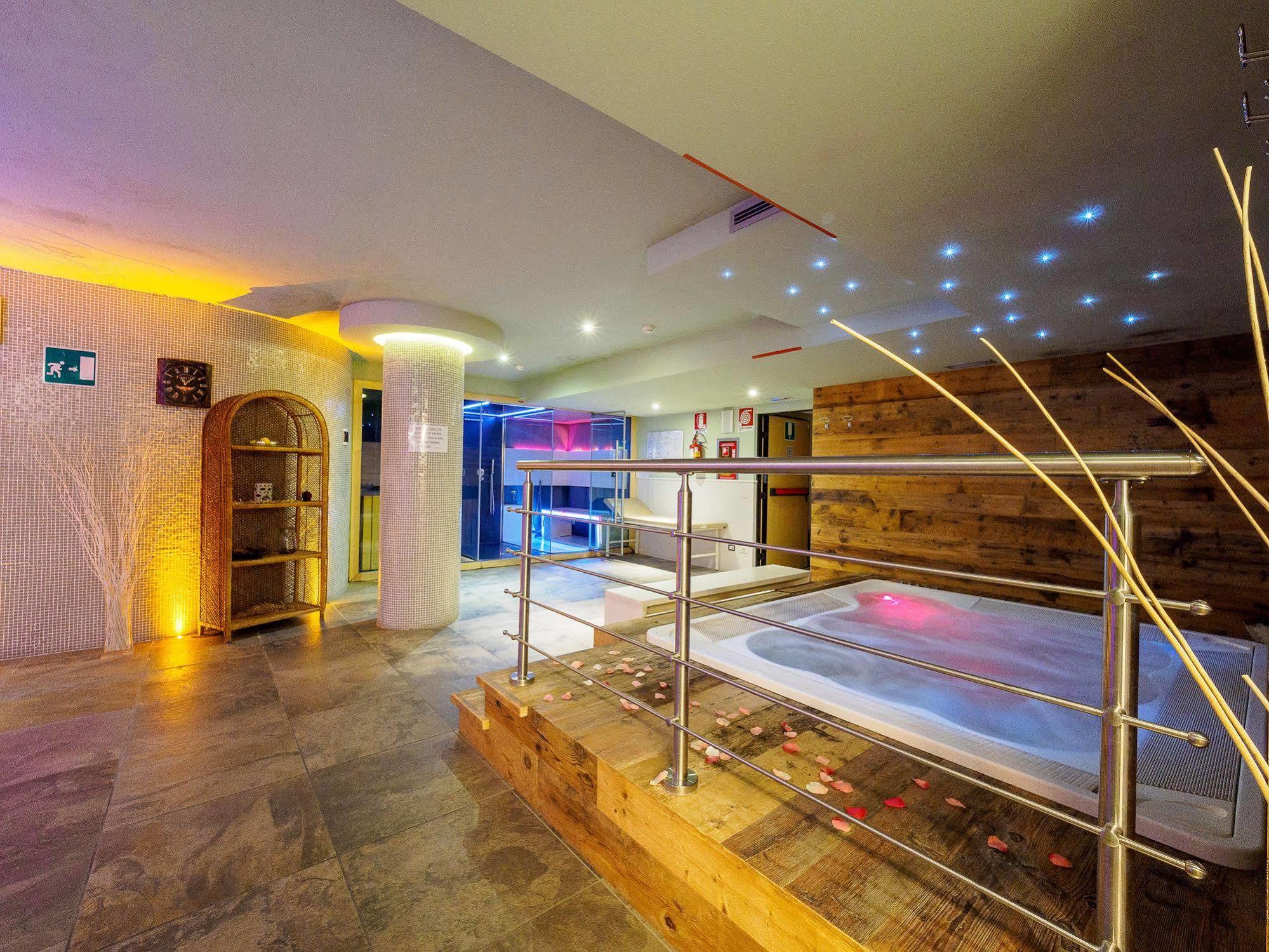 Hotel Santanton 보르미오 외부 사진