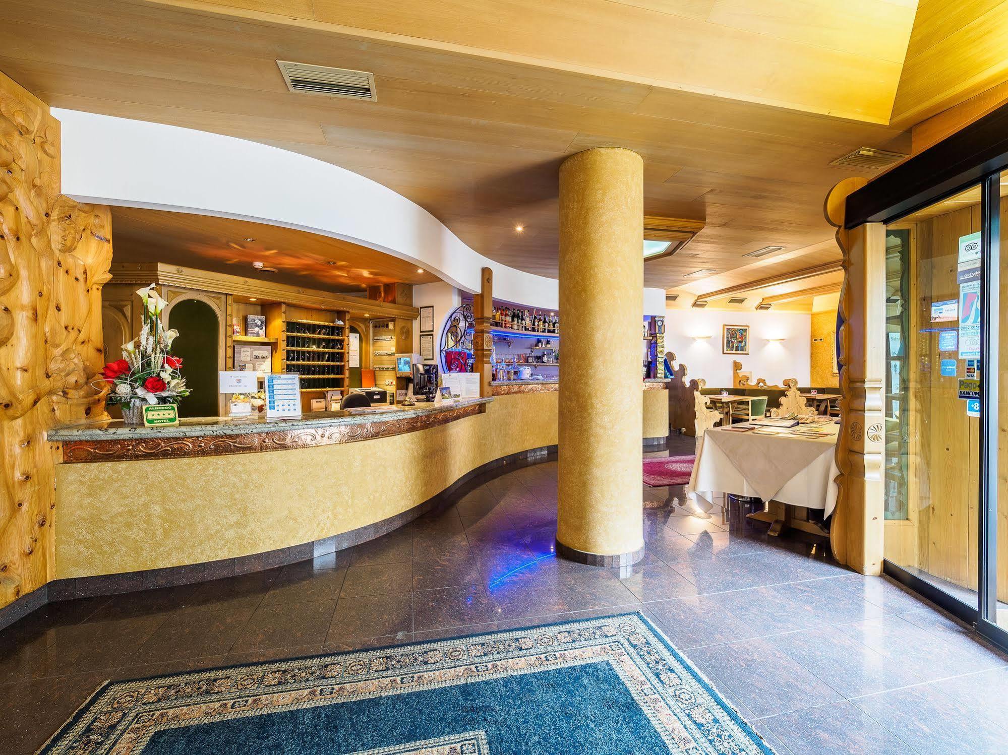 Hotel Santanton 보르미오 외부 사진