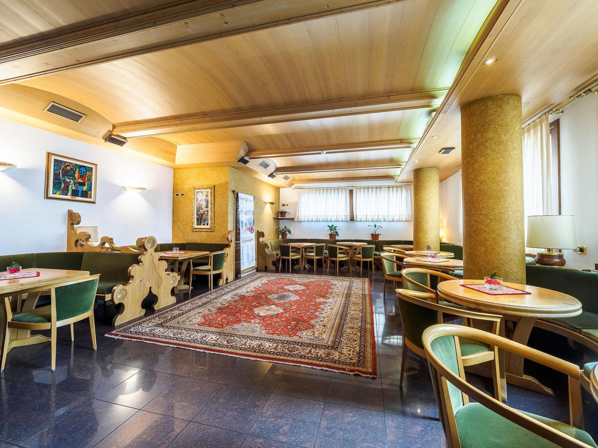 Hotel Santanton 보르미오 외부 사진