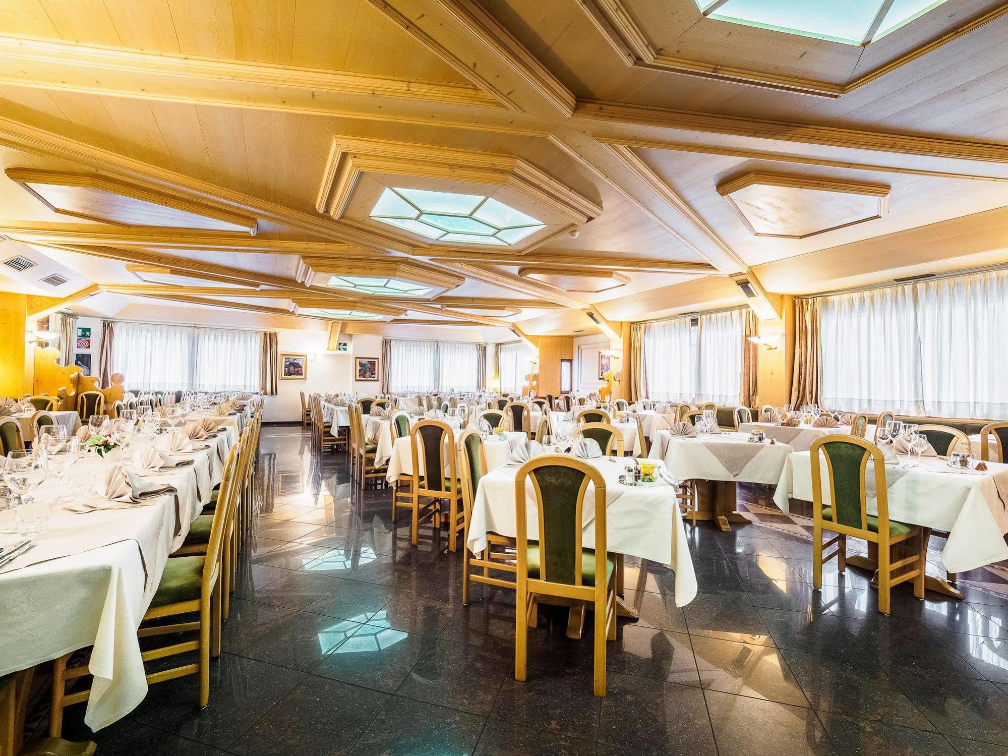 Hotel Santanton 보르미오 외부 사진